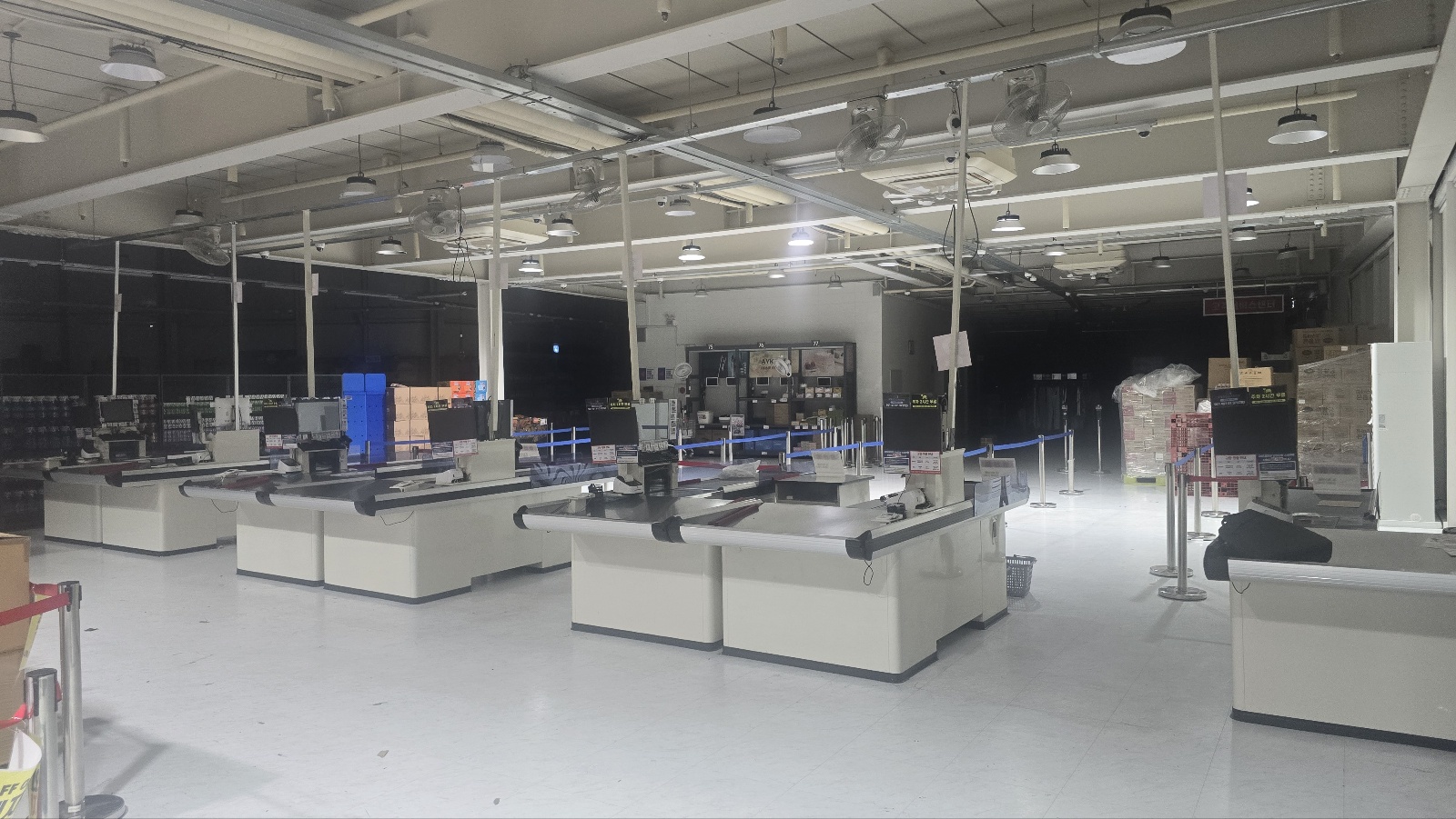 와이케이 매장에 설치된 텔리젠 유통 전문 POS 시스템의 실제 구축 사례